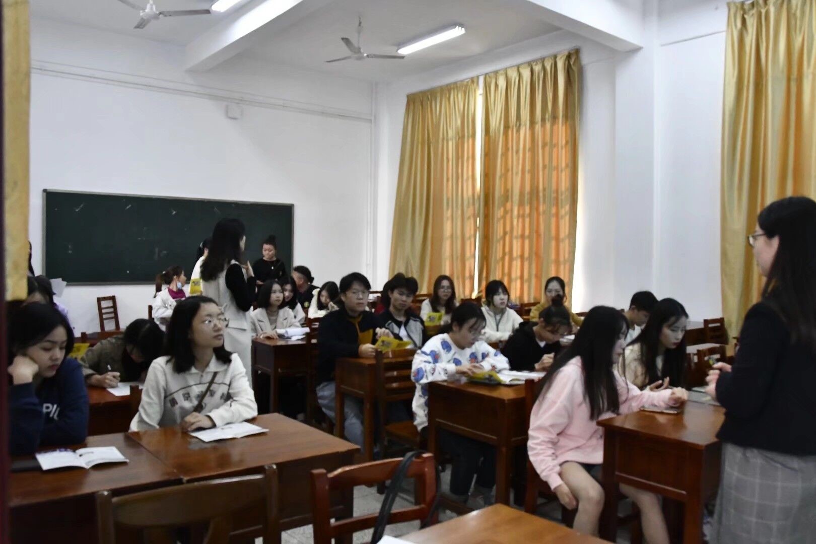 亚洲色欲久久久久综合网