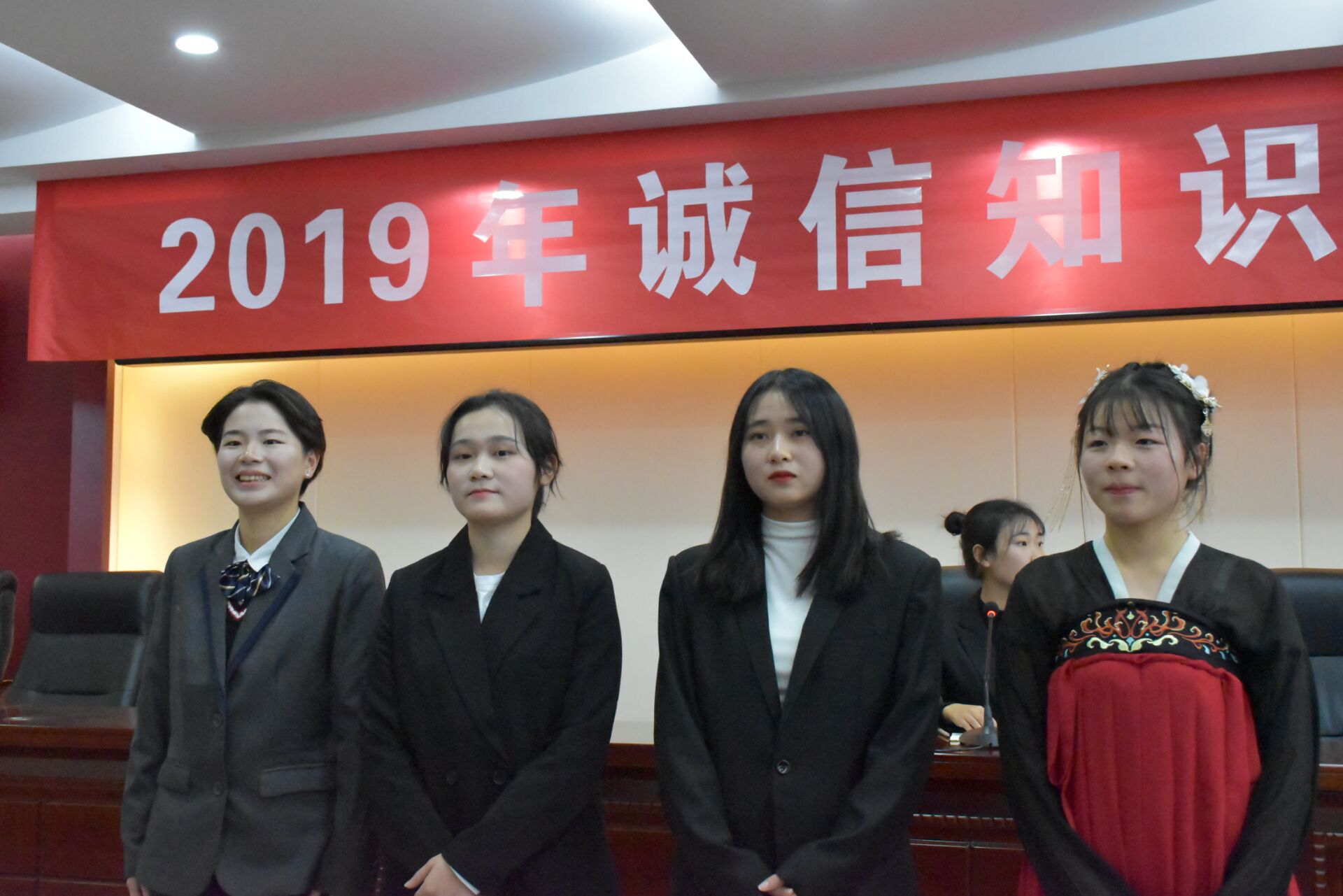 亚洲色欲久久久久综合网