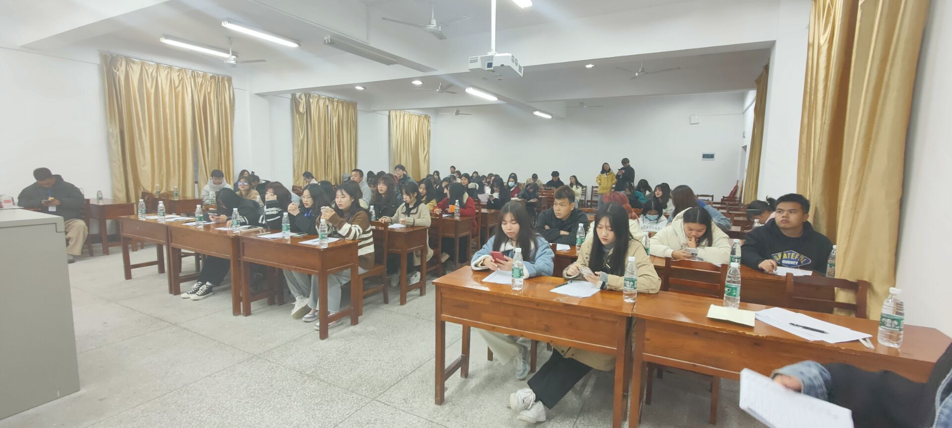 亚洲色欲久久久久综合网